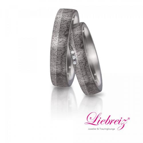 4 589120 589121 logo